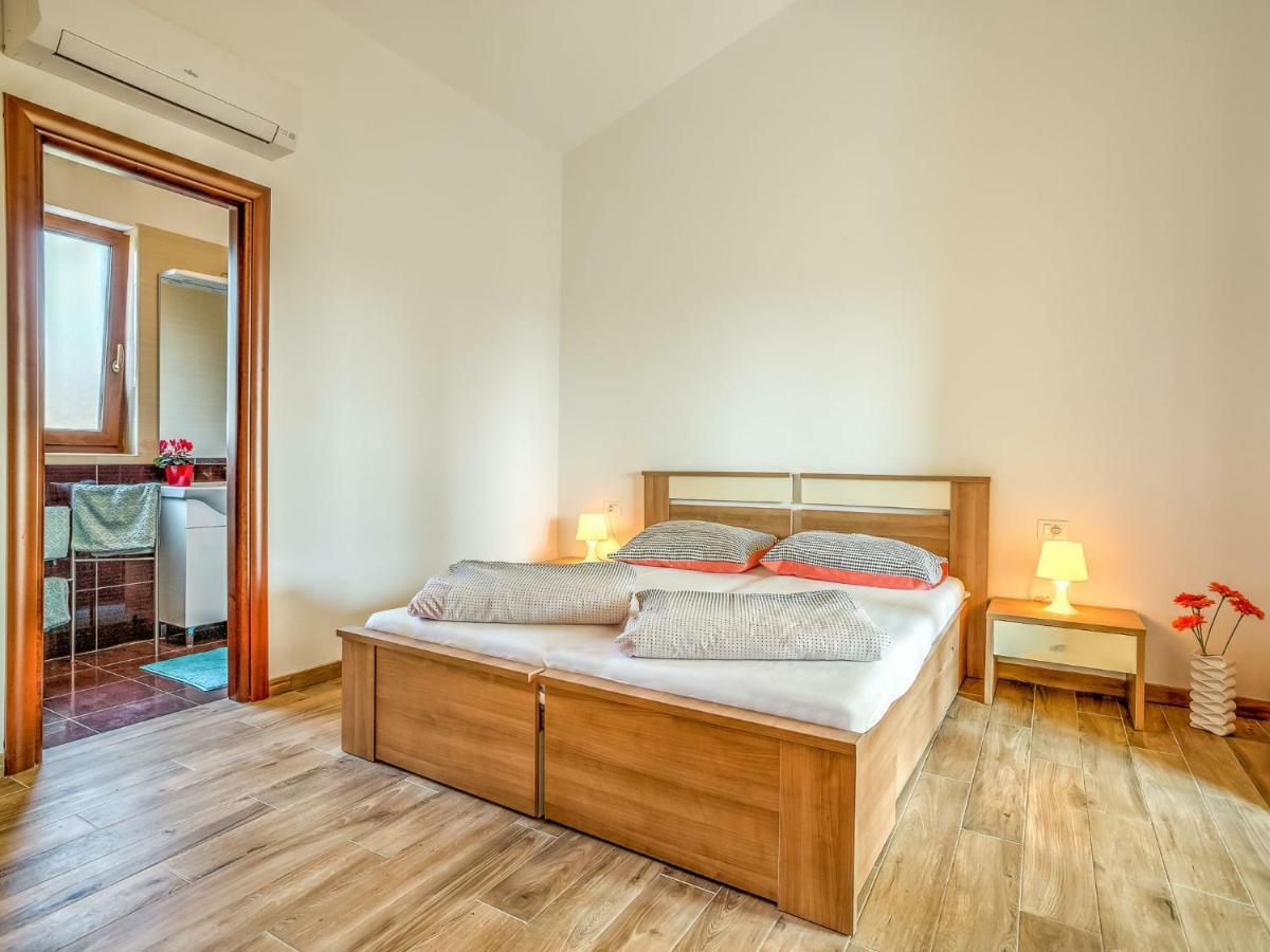 Tar-Vabriga Apartment Ulika-4 By Interhome מראה חיצוני תמונה